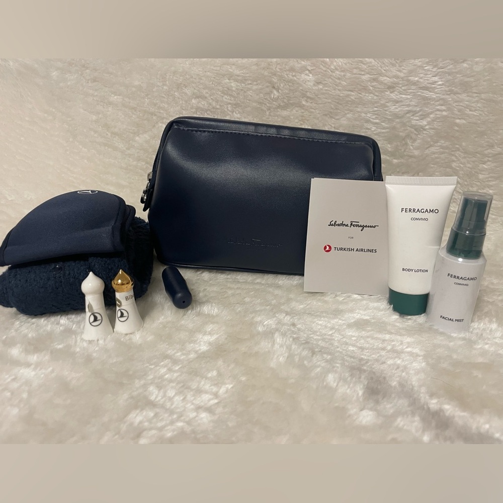 NEW Salvatore Ferragamo Dark Blue Men's Toiletry Bag Turkish Airlines authentic